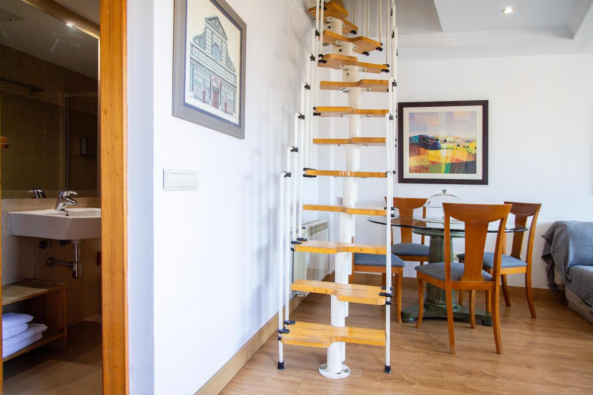 Apartamentos Adelfas Madrid Luaran gambar