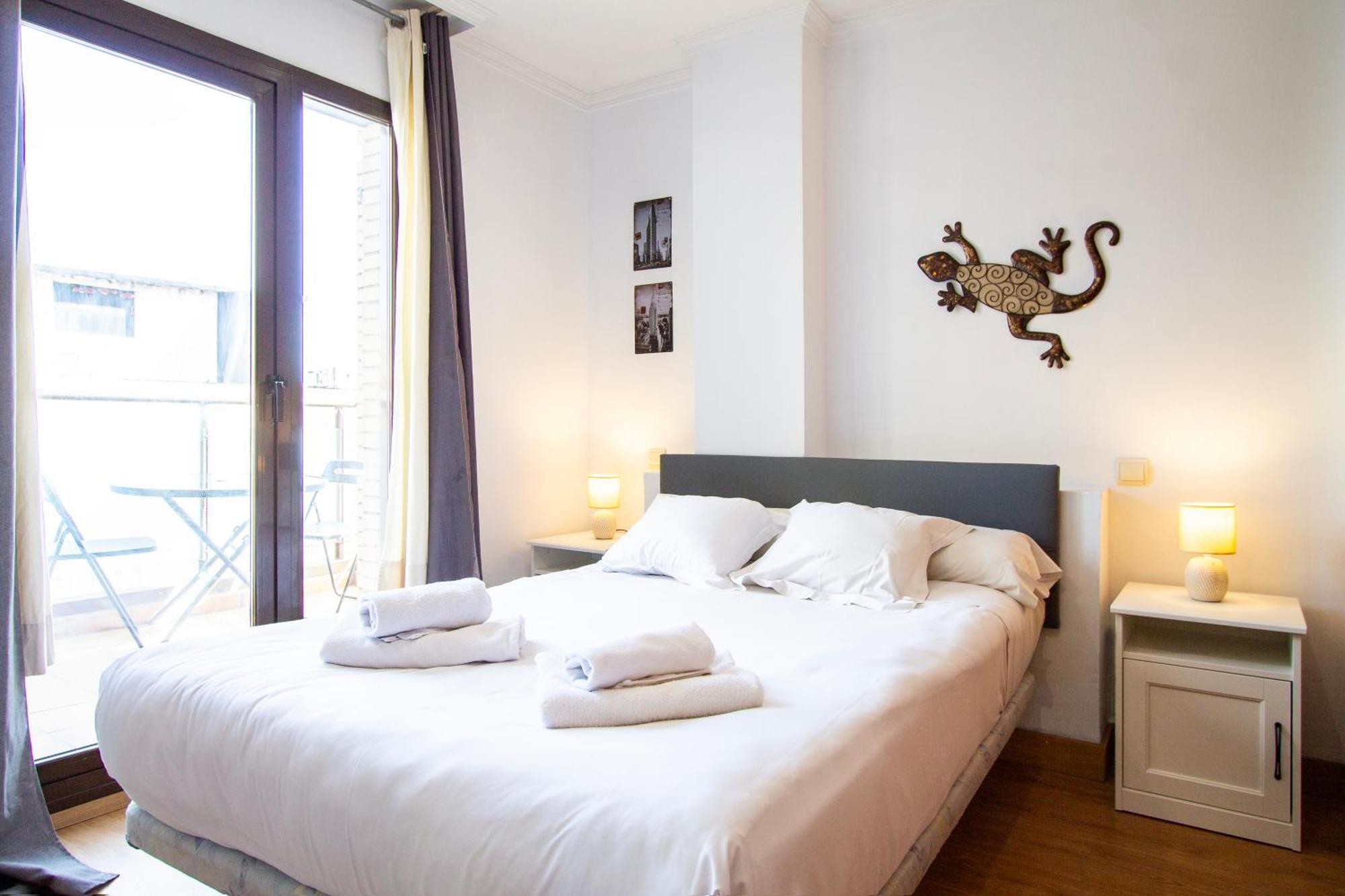 Apartamentos Adelfas Madrid Luaran gambar