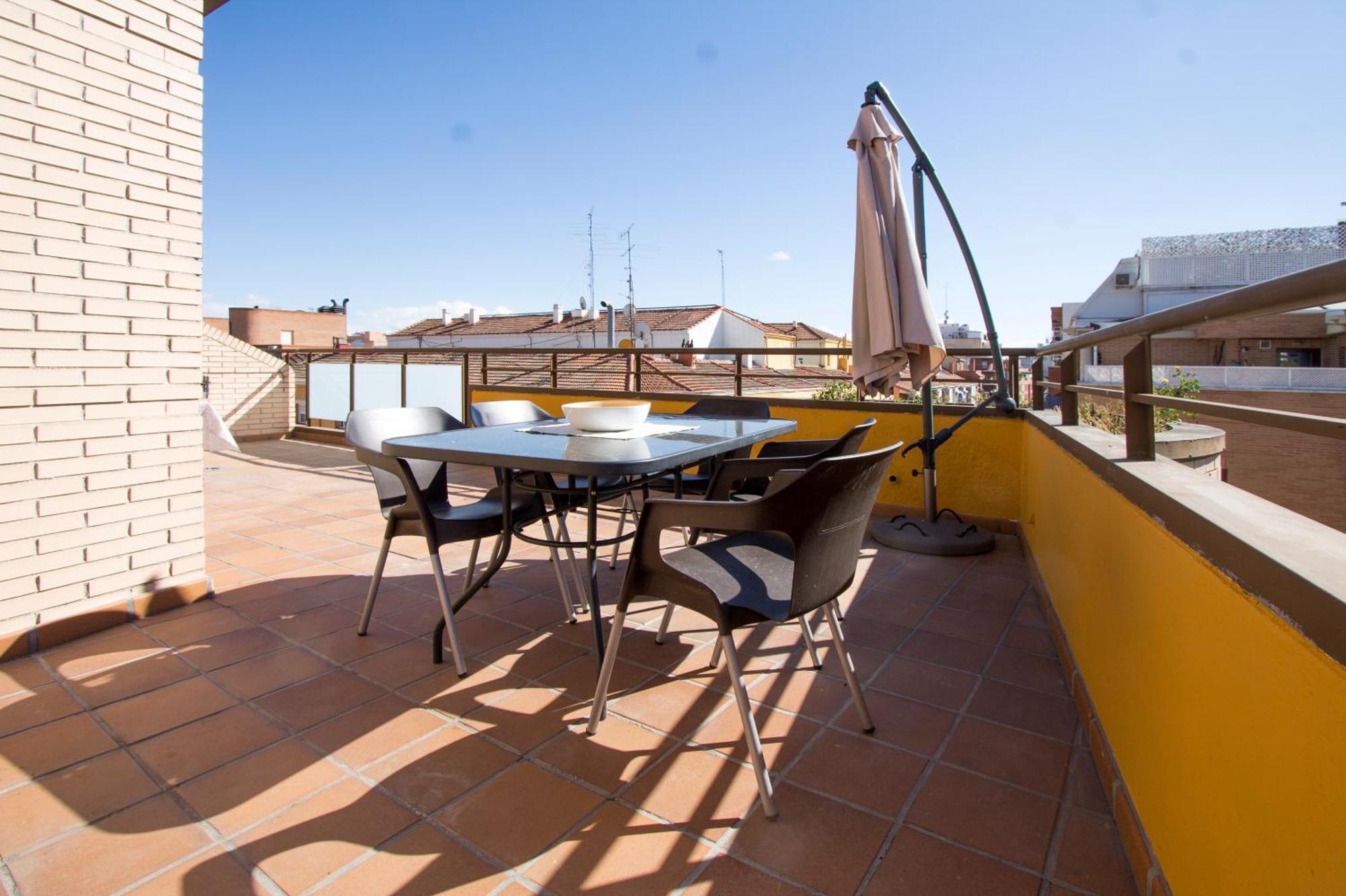 Apartamentos Adelfas Madrid Luaran gambar